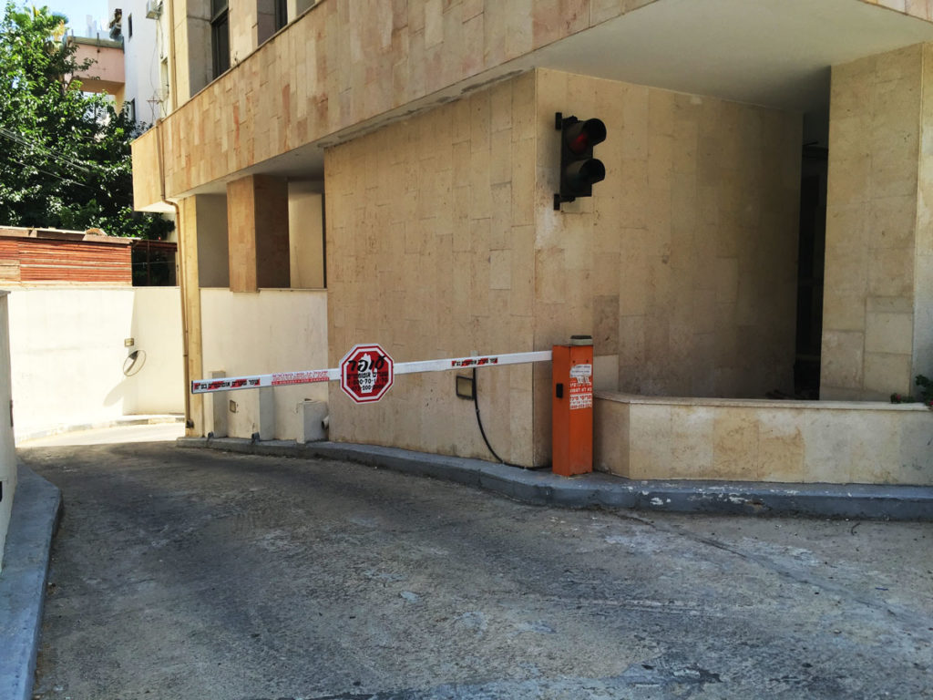 The Holy Grail of living in Tel Aviv! Private parking in a residential building in central Tel Aviv. Photo by Su Casa Tel Aviv Real Estate. All Rights Reserved.