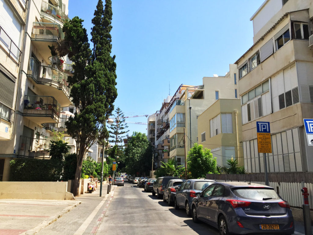  Closed balconies.A common scene in Tel Aviv. Photo by Su Casa Tel Aviv Real Estate. All Rights Reserved.