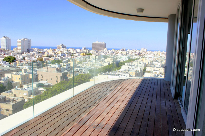 The view from the 11th floor of a new apartment in the luxurious Frishman Tower in Central Tel Aviv. Photo by Su Casa Tel Aviv Real Estate. All Rights Reserved.